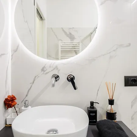 Апартаменты Urban Jungle Tortellinosuite