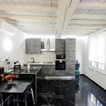 Urban Jungle Tortellinosuite Модена