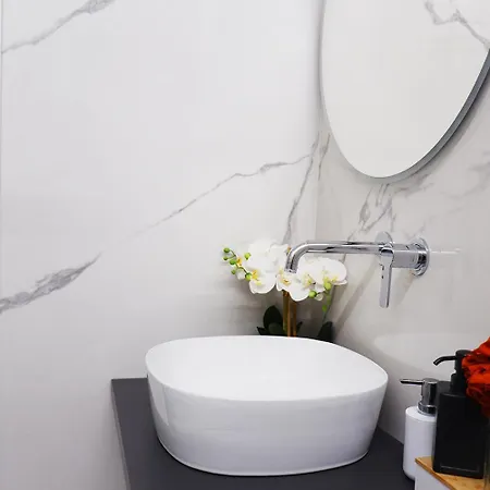 Апартаменты Urban Jungle Tortellinosuite