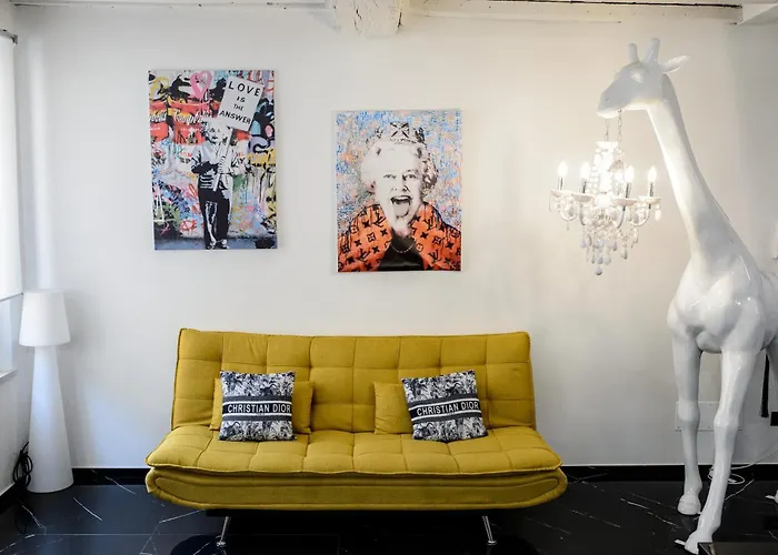 Urban Jungle Tortellinosuite * Modena